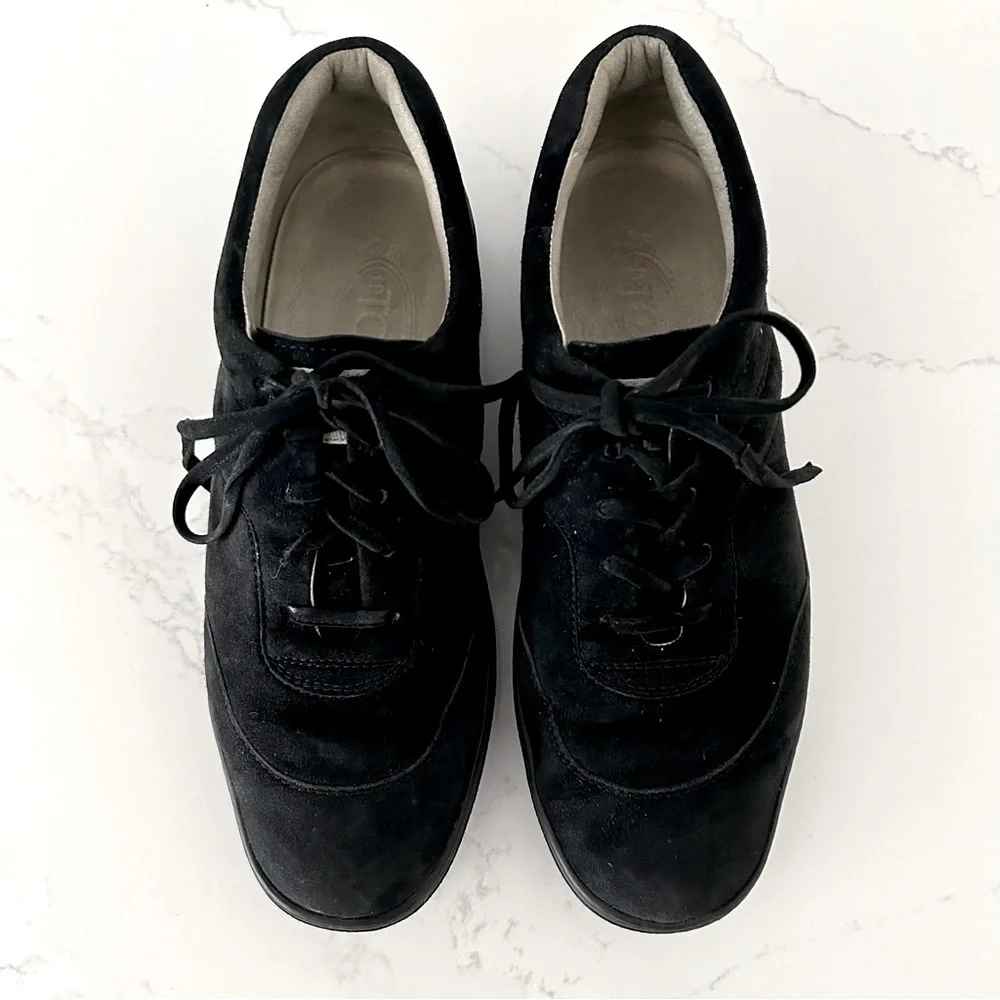 Tod's Sneaker Shoe Nubuck Leather Black Women's Size 7.5 Soft Comfort EU 37.5